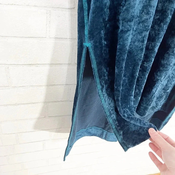 Free People - We the Free Blue Luxe Crushed Velvet Tunic Tee Women's Size Small - Picture 7 of 8